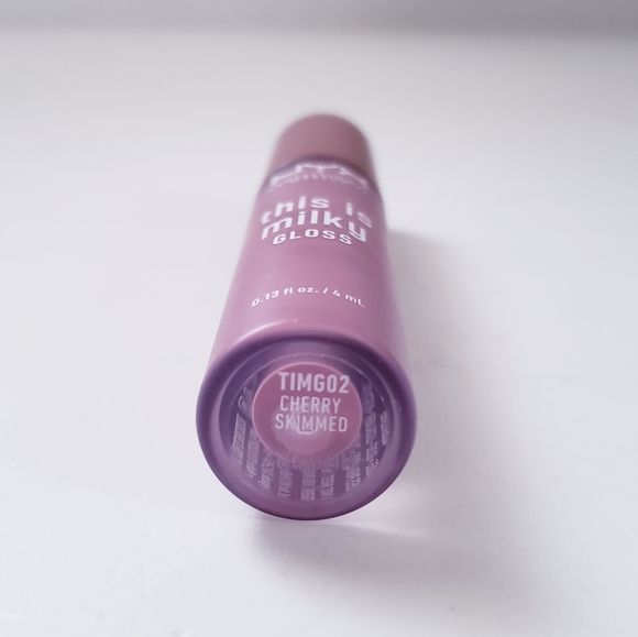 ⭐4/$15 NYX This Is Milky Gloss Cherry Skimmed - Picture 11 of 13